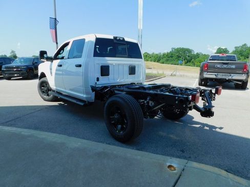 New 2025 RAM ProMaster Tradesman image 7