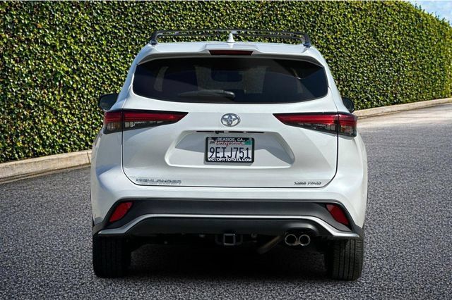 Used 2023 Toyota Highlander XSE AWD/4WD image 5