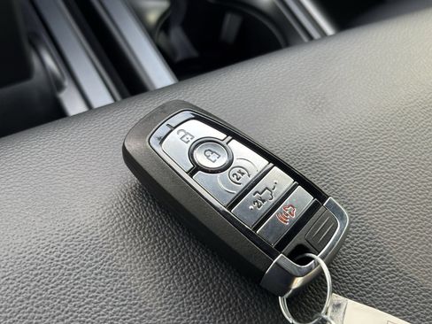 Used 2025 Ford F150 Lariat w/ Equipment Group 502A High image 29