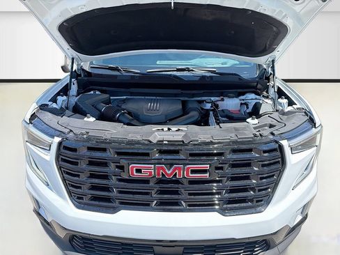 Used 2024 GMC Acadia AT4 w/ Luxury Package AWD/4WD image 33