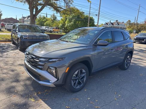 New 2026 Hyundai Tucson SEL image 3