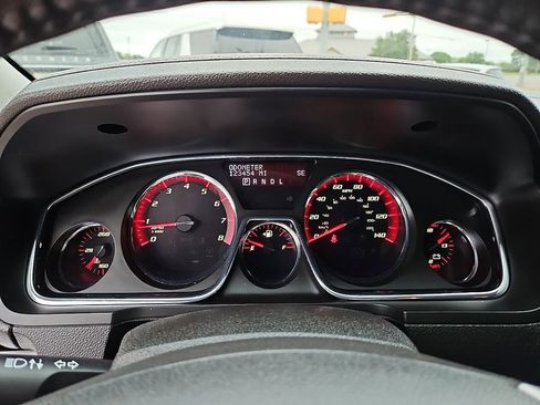 Used 2015 GMC Acadia SLT FWD image 28