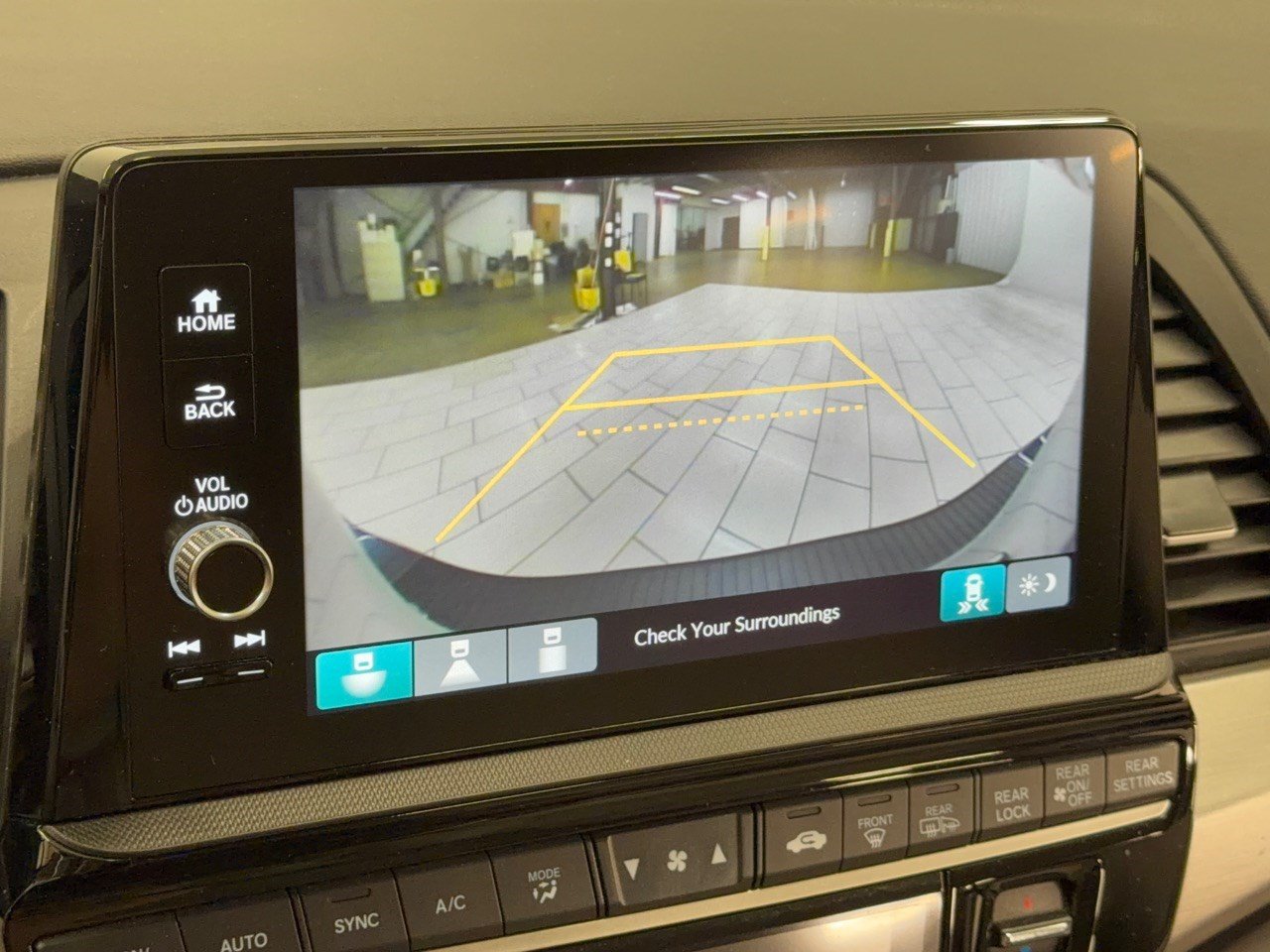 Used 2025 Honda Odyssey EX-L image 24
