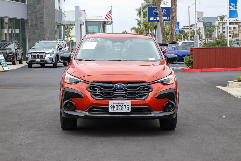Used 2024 Subaru Crosstrek 2.0i AWD/4WD image 2