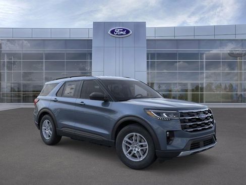 New 2026 Ford Explorer Active w/ Active Comfort Package image 9