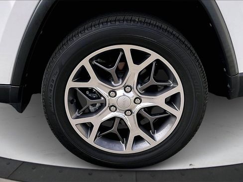 Certified 2022 Jeep Grand Cherokee Limited w/ Trailer Tow Group IV image 37