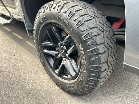 Used 2019 Chevrolet Silverado 1500 LT Trail Boss image 7