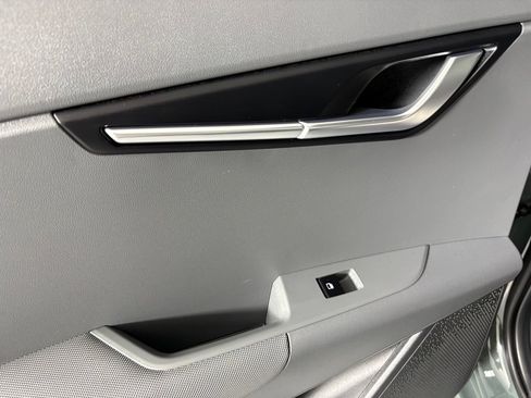 New 2026 Kia Niro EX FWD image 35