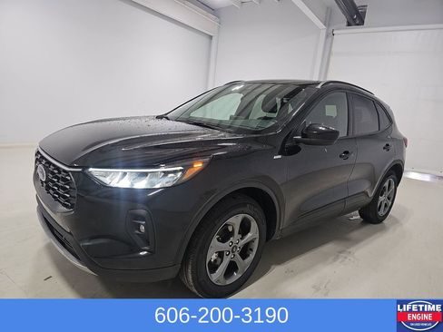 Used 2025 Ford Escape ST-Line Elite image 1