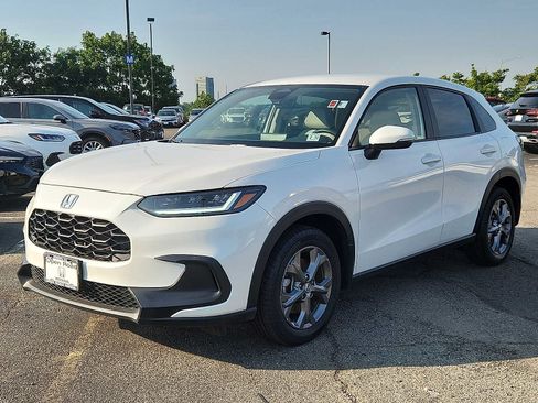 Certified 2026 Honda HR-V LX image 3