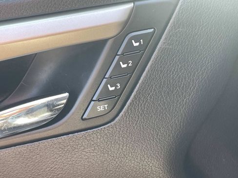 Used 2019 Lexus RX 350L FWD image 17