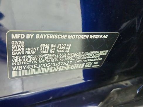 Used 2025 BMW i7 eDrive50 w/ Executive Package image 62