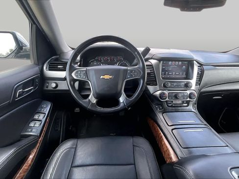 Used 2019 Chevrolet Tahoe Premier RWD image 6