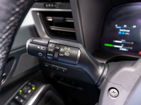 Used 2024 Lexus GX 550 image 31