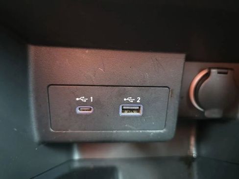 Used 2021 Nissan Kicks SR w/ Interior Electronics Package image 28