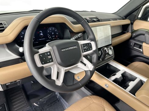 New 2026 Land Rover Defender 110 X-Dynamic SE AWD/4WD image 10