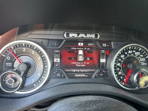 Used 2022 RAM 1500 Laramie image 5