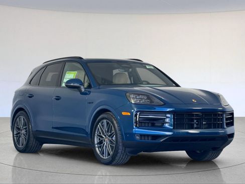 New 2026 Porsche Cayenne S AWD/4WD image 10