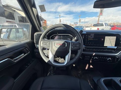 Used 2026 GMC Sierra 1500 SLT AWD/4WD image 23