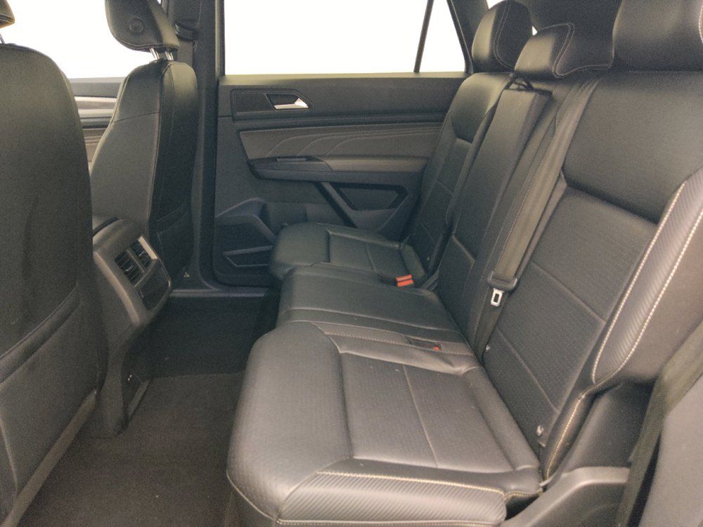 Used 2021 Volkswagen Atlas Cross Sport SE FWD image 18