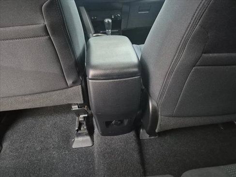Used 2018 Toyota RAV4 XLE w/ Plus Extra Value Package AWD/4WD image 18