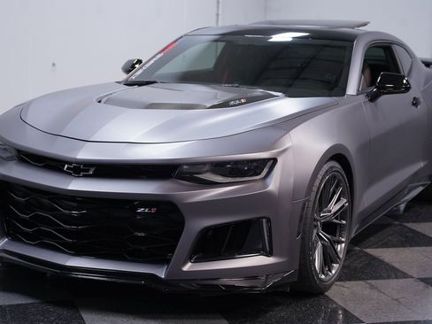 Used 2018 Chevrolet Camaro ZL1 image 17