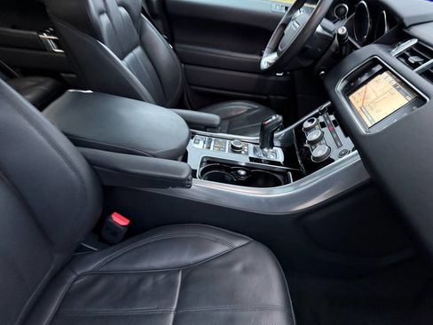 Used 2016 Land Rover Range Rover Sport HSE image 37