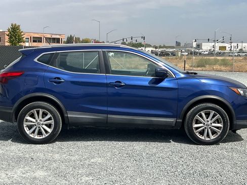 Used 2019 Nissan Rogue Sport SV AWD/4WD image 9