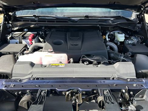 New 2026 Toyota Tundra Platinum image 27