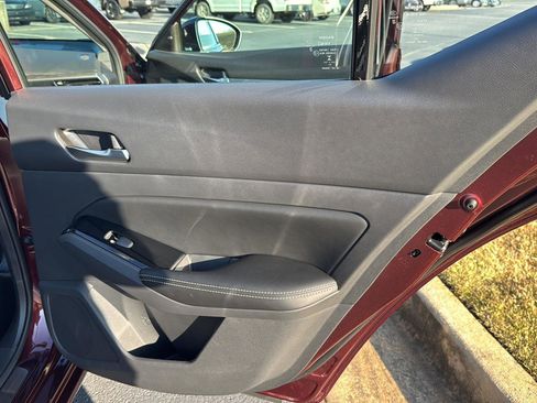 Used 2024 Nissan Altima 2.5 SL image 13