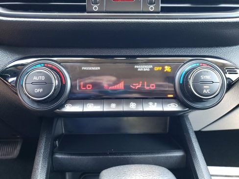 Used 2019 Kia Forte LXS FWD image 16