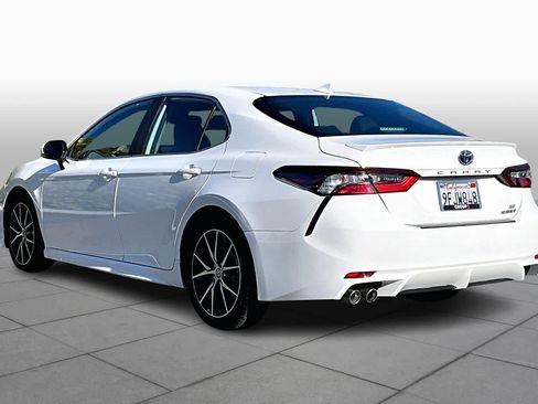 Used 2023 Toyota Camry SE image 11