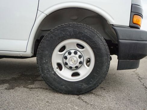 Used 2020 Chevrolet Express 2500 Work Van w/ Driver Convenience Package image 9