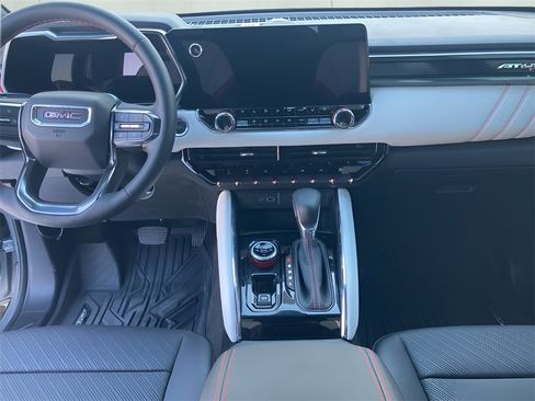Used 2024 GMC Canyon AT4X image 19