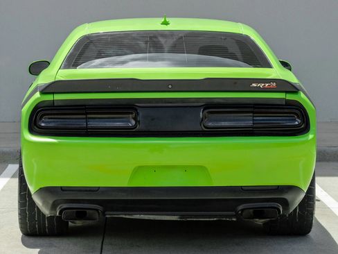 Used 2015 Dodge Challenger R/T Scat Pack w/ Scat Pack Appearance Package RWD image 14