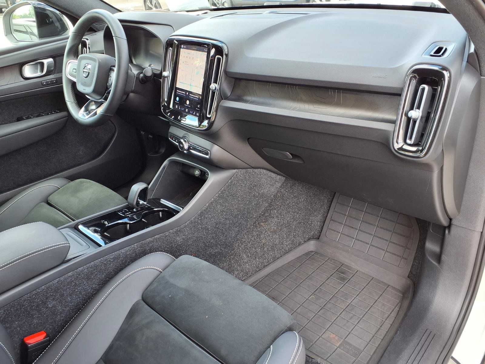 Certified 2023 Volvo C40 P8 Recharge Plus AWD/4WD image 10