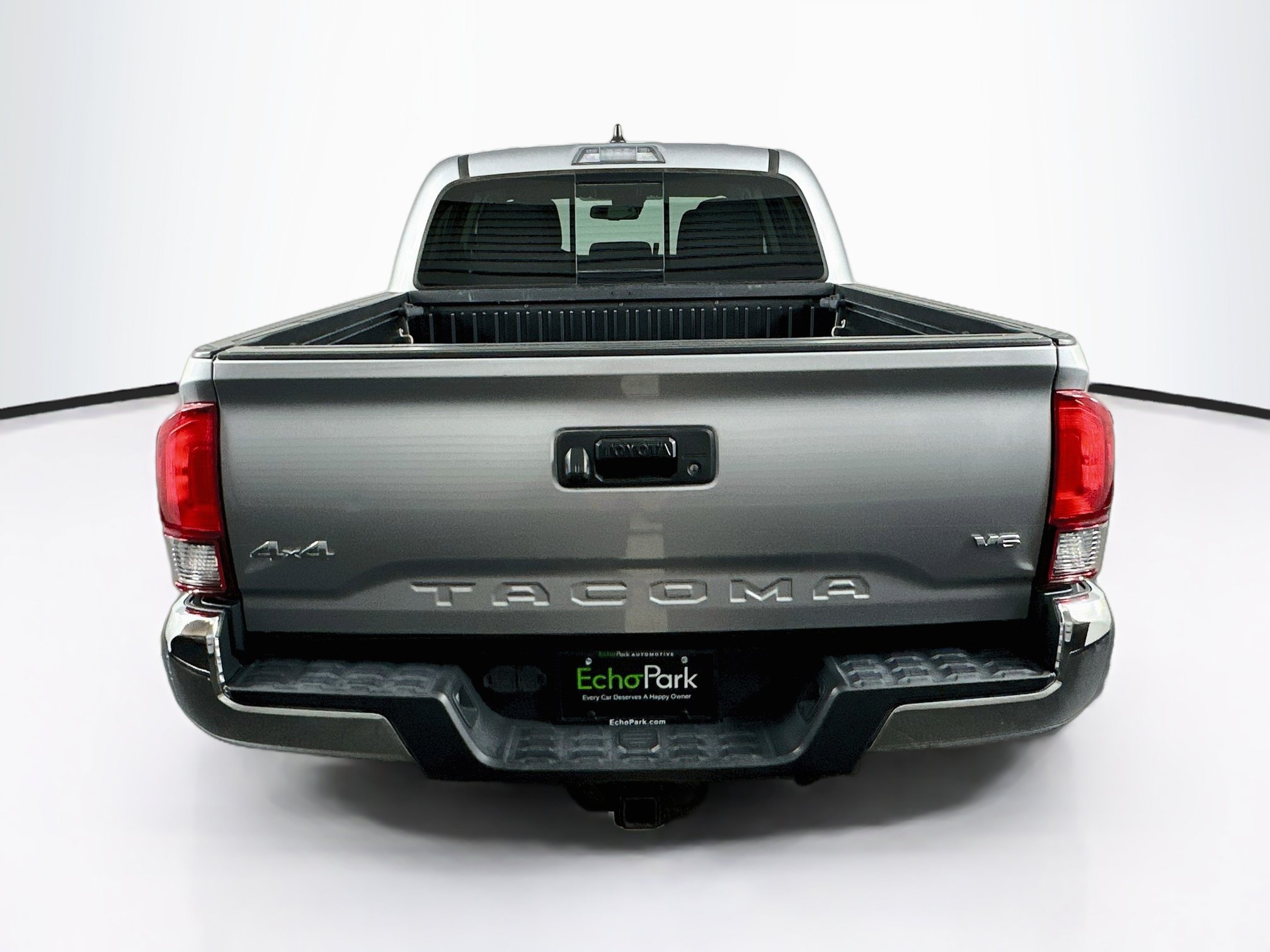 Used 2020 Toyota Tacoma SR5 AWD/4WD image 7