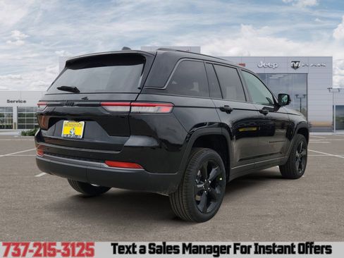New 2026 Jeep Grand Cherokee Limited w/ Limited Altitude Package RWD image 5
