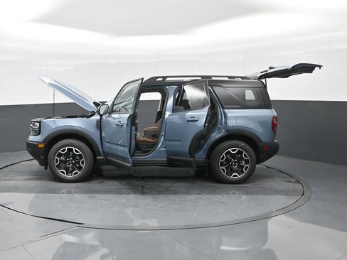 Used 2025 Ford Bronco Sport Outer Banks w/ Outer Banks Tech Package+ AWD/4WD image 29
