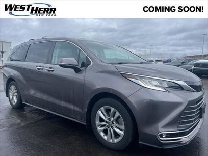 Certified 2023 Toyota Sienna Limited