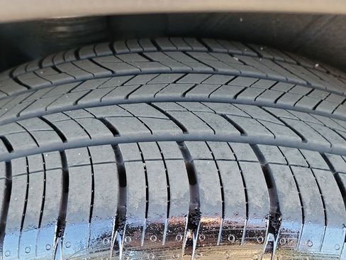 Certified 2025 Hyundai Santa Fe Limited image 26