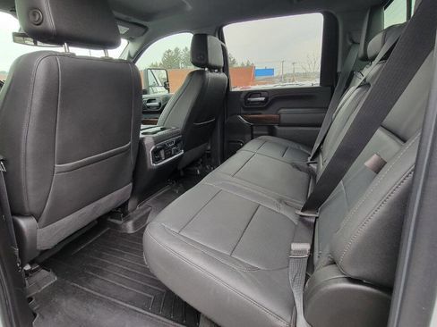 Used 2022 GMC Sierra 2500 SLT w/ SLT Convenience Package image 26