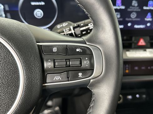 Certified 2023 Kia Sportage SX image 36
