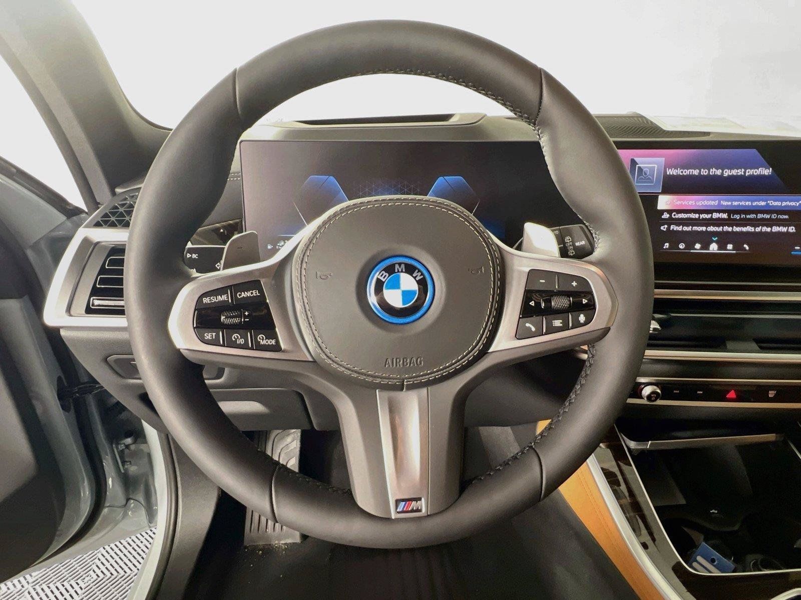 Used 2026 BMW X5 xDrive50e w/ Executive Package AWD/4WD image 11