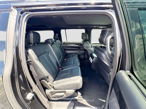 Used 2024 Jeep Grand Wagoneer L Series II w/ Quick Order Packagew 28T AWD/4WD image 32