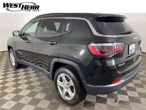 Used 2023 Jeep Compass Latitude w/ Convenience Group AWD/4WD image 52