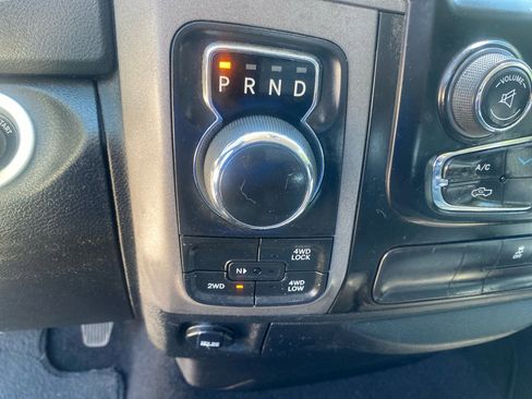 Used 2017 RAM 1500 Express w/ Express Value Package AWD/4WD image 16