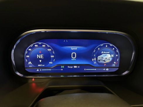 Used 2024 Chevrolet Tahoe Premier image 20