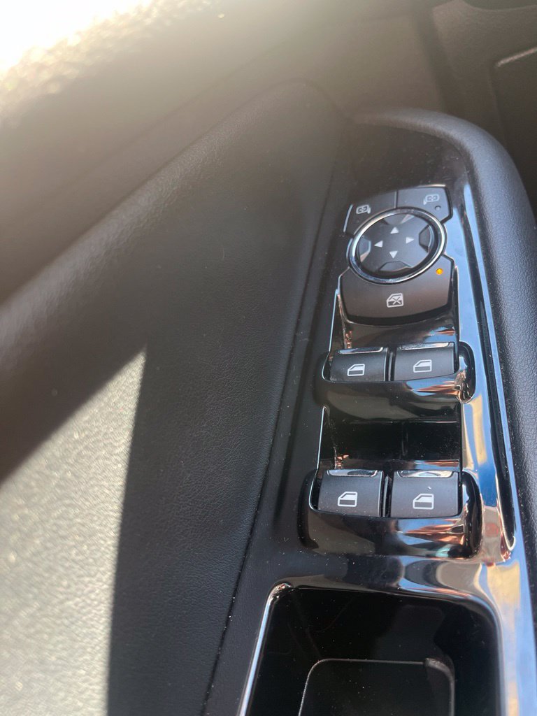 Used 2019 Ford Edge SEL w/ Equipment Group 201A FWD image 25