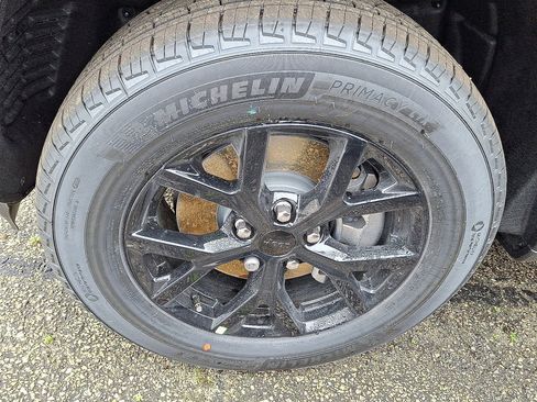 New 2026 Jeep Grand Cherokee L 4WD image 4